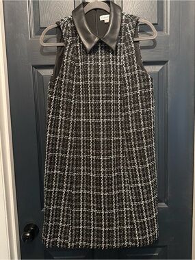 Calvin Klein Size 8 Tweed Shift Dress – Faux Leather Collar – Like New